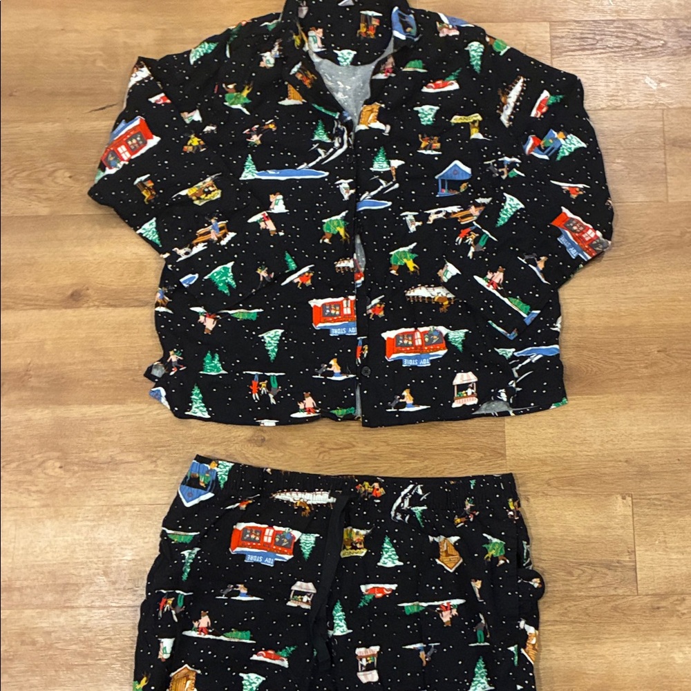 Old Navy Christmas Holiday‎ Flannel Pajamas with Festive Print NWOT
